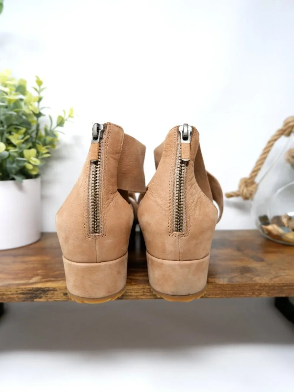Eileen Fisher Elon Tan Leather Platform Crisscross Wedge Sandal Size‎ 9.5